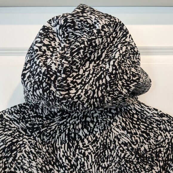 Athleta Triumph Hoodie Medium - Picture 13 of 16